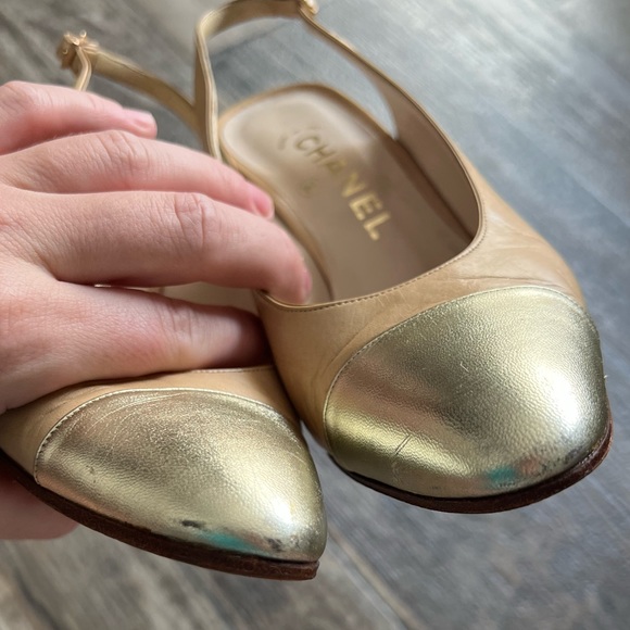 Vintage Chanel Gold Cap Toe Heels - Picture 6 of 6